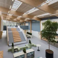 Interieur trap Staringcollege Borculo