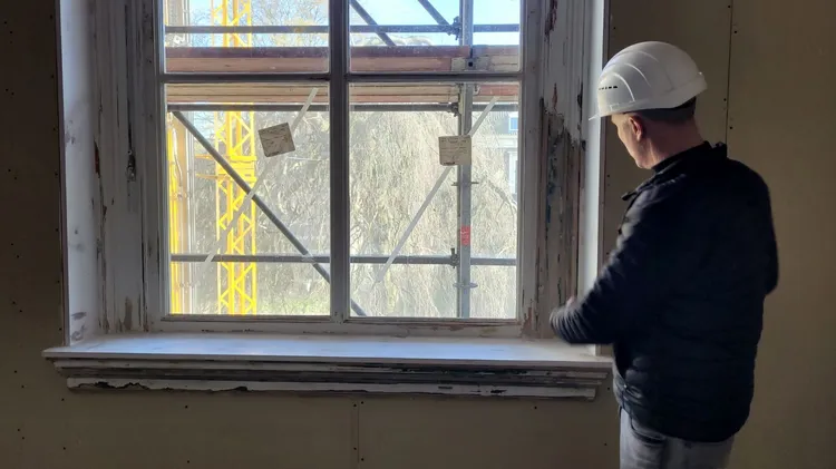 René vd Willigen in het Stedelijk Gymnasium Haarlem tbv renovatie