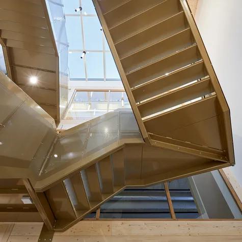 Onderkant trap Stedelijk Gymnasium Haarlem