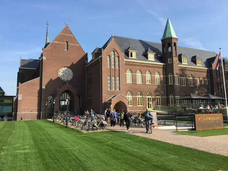 Ons Koningsoord buitenzijde