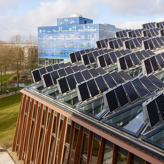 Zonnepanelen Energy Academy Europe Groningen foto Broekbakema