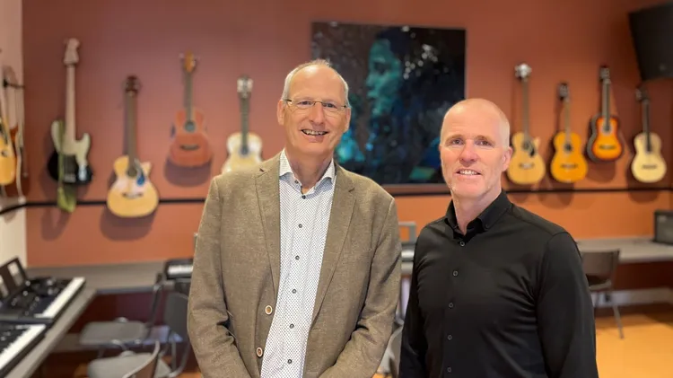 Rene van der Willigen en Maarten Boelsma in muziekruimte Berlage Lyceum Amsterdam1