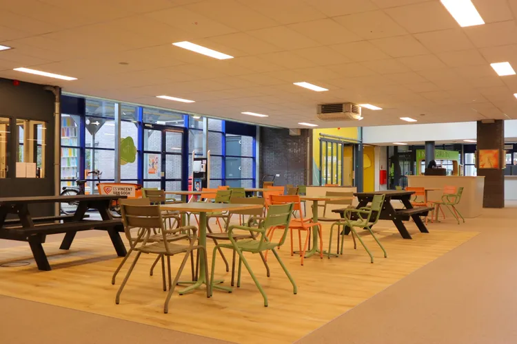 CS Vincent van Gogh college Assen Centrale hart