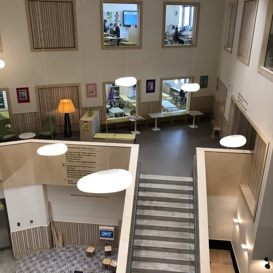 Trap van bovenaf IKC De Vaart in Ter Aar