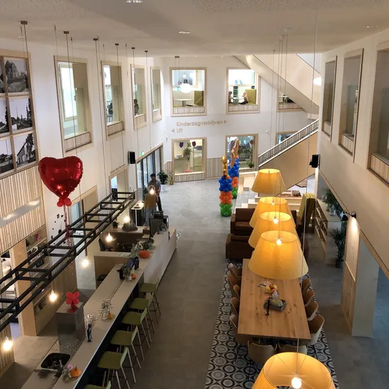 Interieur van bovenaf IKC De Vaart in Ter Aar