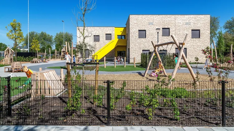 Buitenterrein Kindcentrum Montfoort - foto van EGM architecten