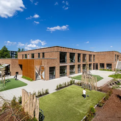 Buitenterrein IKC Pijnacker Noord foto Vincent van der Hoven 0721