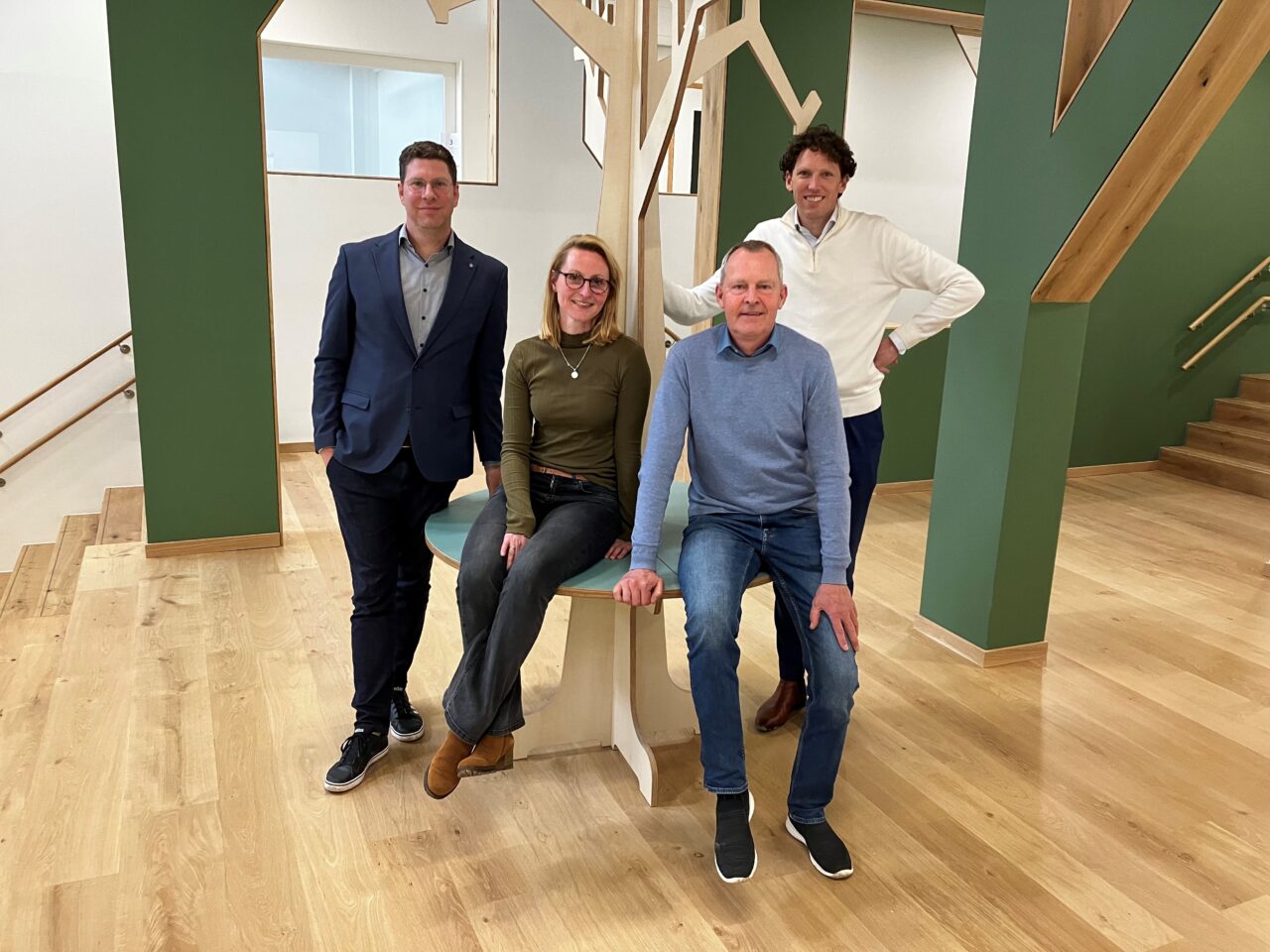 vlnr Jeffrey Onderwater, Leonoor Clemens, Klaas Jan van Leeuwen, Maarten Groenen
